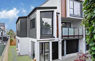 5-9/13 Keeling Road, Henderson