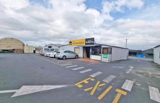 WAREHOUSE WITH YARD FOR LEASE
