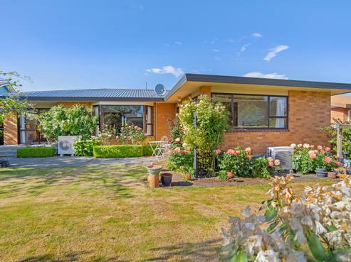 12 Hamilton Avenue, Winton