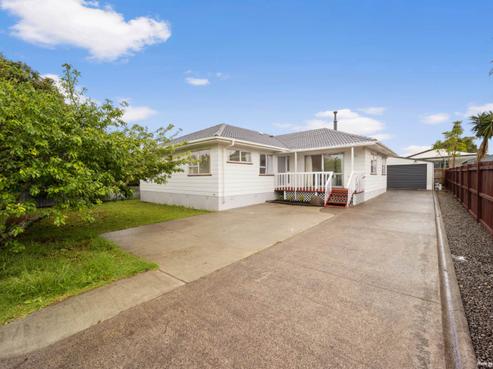 12 Glenhaven Place, Te Atatu Peninsula