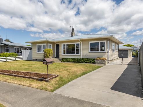 8 Balliol Avenue, Pirimai