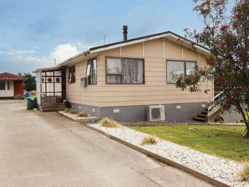 4 Perkins Street, Tisbury