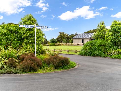 2 Pennyroyal Place, Kamo