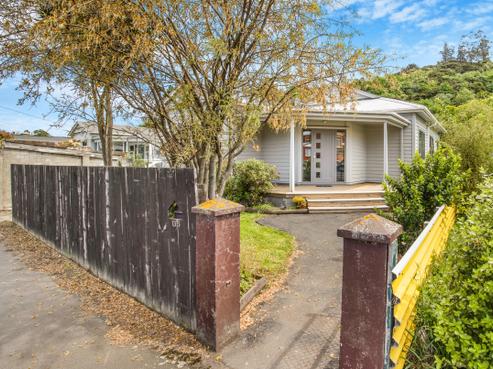 135 North Road, North East Valley