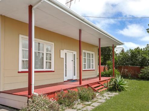 100 Peel Street, Westport