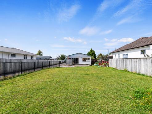 33A Kawaha Point Road, Fairy Springs