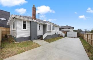 121 Woodglen Road, Glen Eden