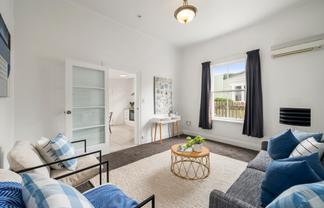 31B Hall Street, Newtown