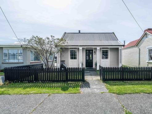86 Palmerston Street, Riverton