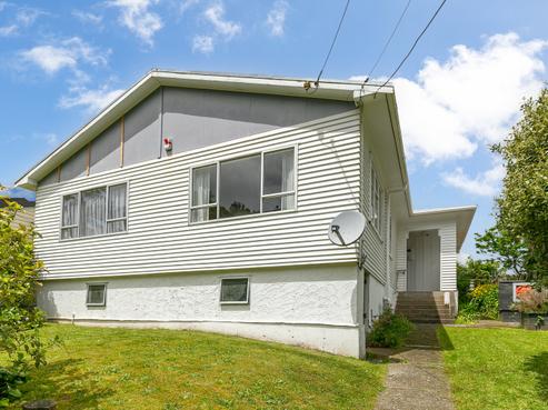 18 Sunshine Avenue, Karori