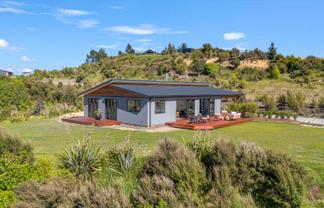 289 Bronte Road West, Mahana