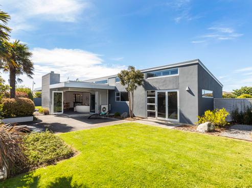 4 Bernadette Street, Aidanfield