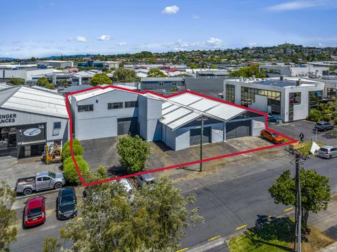 40 Olive Road, Penrose