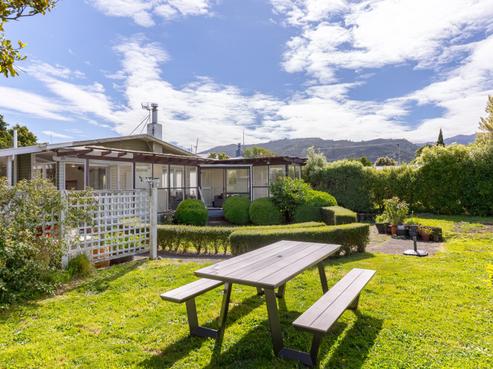 61 Brandon Street, Featherston