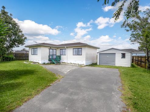 4 Dungarvon Place, Clendon Park