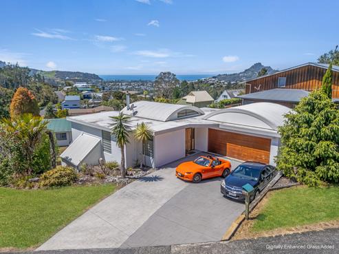 54 Hinemoa Terrace, Tairua