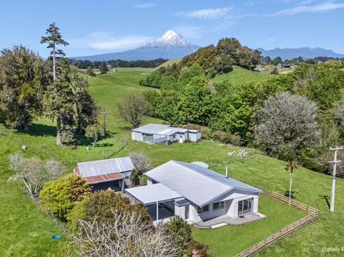 194 Tarata Road, Inglewood