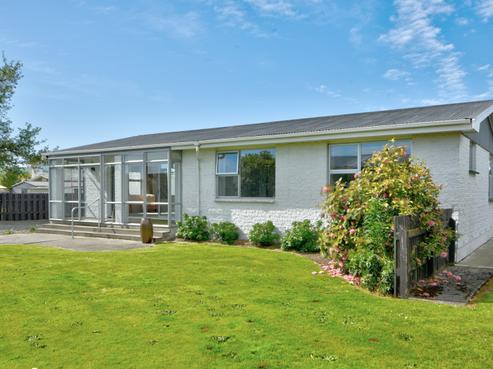 13 Moa Place, Gore