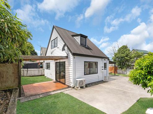 8 Caspian Close, New Lynn