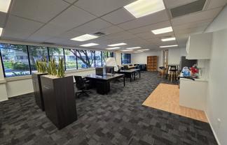 Tidy Ground Floor Office at Central Park