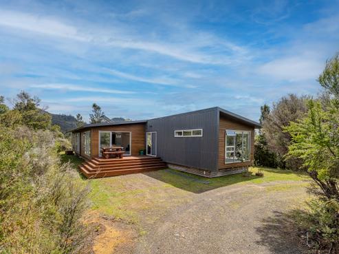 158 Silverstream Falls Row, Whenuakite