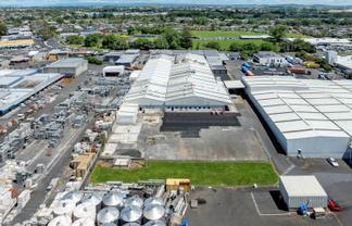 COST-EFFECTIVE WAREHOUSING WITH YARD
