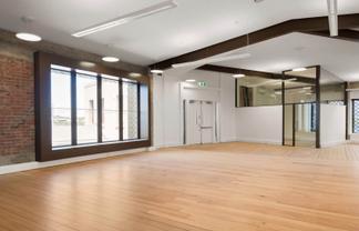 CHARACTER OFFICE WITH 10 CAR PARKS
