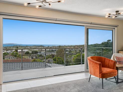 20 Whangaparaoa Road, Red Beach