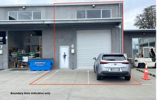 Quality industrial unit with high stud