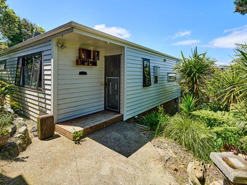19 Brooker Grove, Newlands