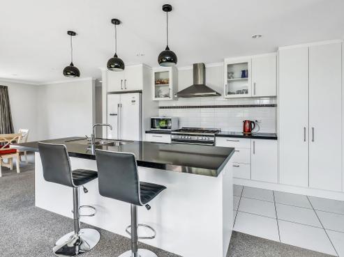 8 Highworth Crescent, Rolleston