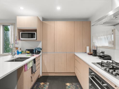 1/372 Worcester Street, Linwood