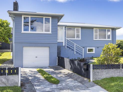 9 Camrose Grove, Kingston
