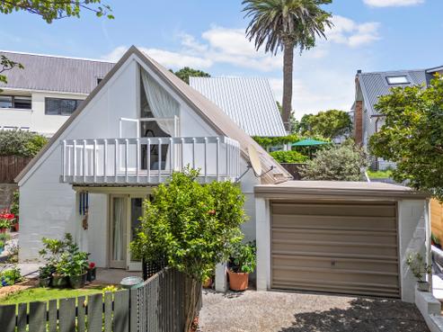 7/53 Vauxhall Road, Devonport