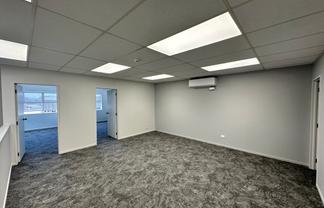 Newly Refurbished Prime Office Space in Henderson