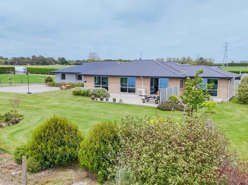 166 Wilcox Road, Tisbury