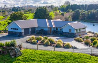 208 Tatton Road, Maungatapere