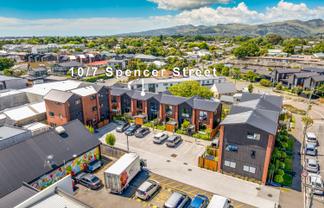 10/7 Spencer Street, Addington