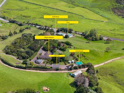 443 Lees Gully Road, Pollok