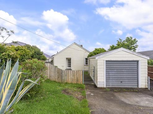 1/15 Otakau Road, Milford