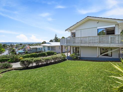 27 Longreach Drive, Sunnyvale