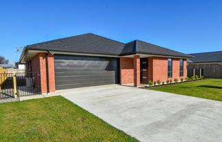 7 Georgina Beyer Way, Carterton