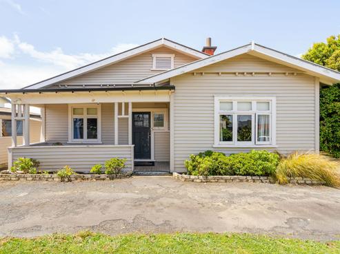 107 Pembroke Street, Hamilton Lake