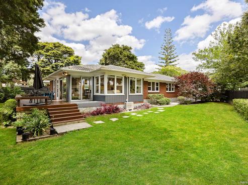 44 David Avenue, Hillpark
