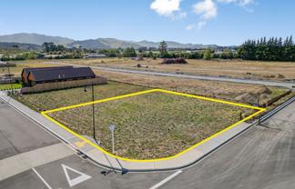 2 Kakariki Crescent, Carterton