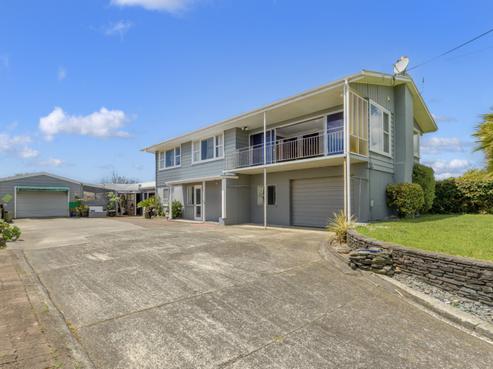 43 Smiths Road, Matua