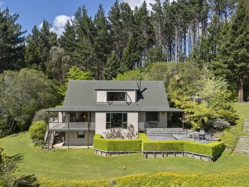 562 Turitea Road, Turitea