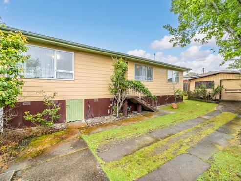 13 Clyma Place, Massey