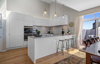 48 The Cliffs, Britannia Heights