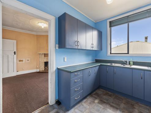 143 Caversham Valley Road, Calton Hill